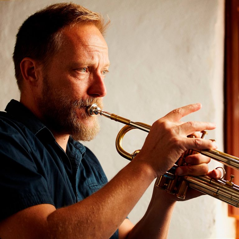 The Energy of Midnight Jazz Sessions Explained